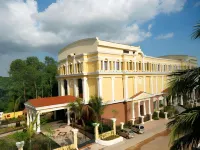 Mayfair Convention Hotels near Kesura Village Play Ground