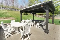 Spacious 5-bedroom house in delightful Indianapolis wit hot tub and gameroom!
