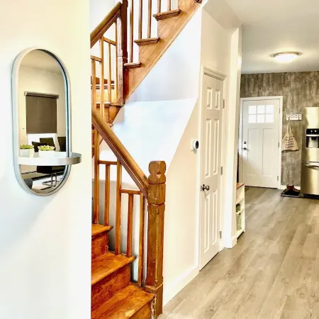 Newly Renovated Village Home circa. 1874 Near HITS & Hunter