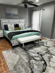 Beautiful 2BR 2BA Home with Private Pool & Jacuzzi - Includes Pool Table - バルコニー
