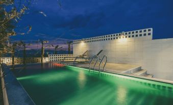 Pohang Uni’s Ocean Pool Villa