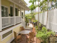 Kona Penthouse 2 Bedroom: Relax and Unwind Aloha Style