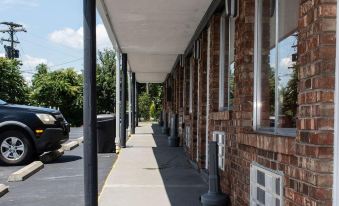 Budget Inn Carthage - Housity