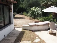 Large Panoramic Villa Retreat ビオットのホテル