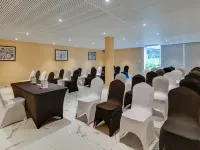 Grand Continent Morjim Hotels in Morjim