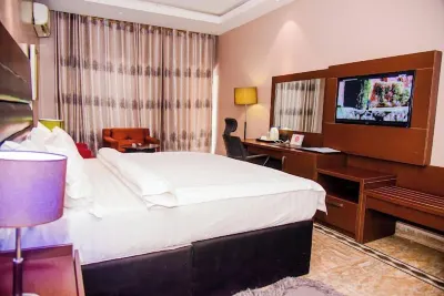 PINE HILL HOTEL Hotels in 