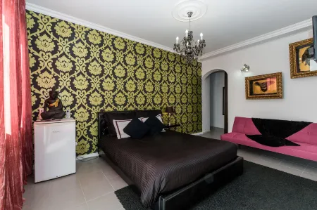 Vintage Place - Azorean Guest House Отели в г. Arrifes