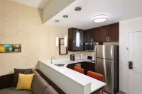Residence Inn by Marriott Spartanburg Westgate - Parkplatz