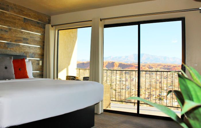 Inn on the Cliff