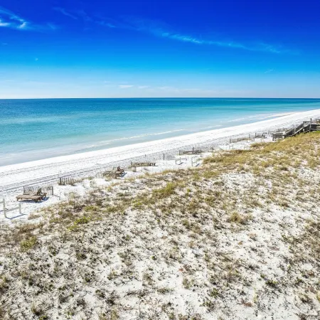 Inlet Reef 210 2 Bedroom Condo by RedAwning