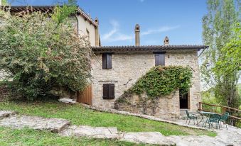 Cozy Cottage with Pool in Assisi
