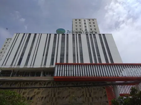 Spacious 3Br at Bogor Valley Apartment