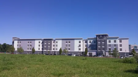 Homewood Suites by Hilton Philadelphia Plymouth Meeting Отели рядом с достопримечательностью «Wyndhill Park - Springfield Township Montco»