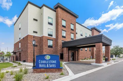Cobblestone Hotel & Suites - de Pere Green Bay Hotels in De Pere