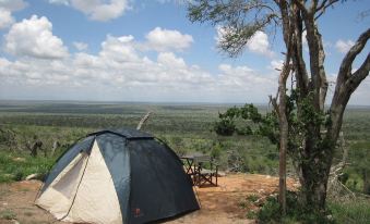 Cheetah Campsite Lumo