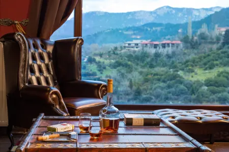 Volhon Mansions of Parnassos