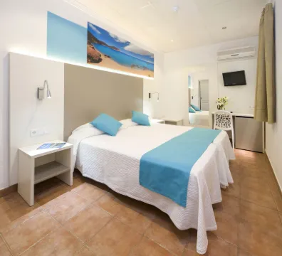 Hostal Adelino Hotels in 