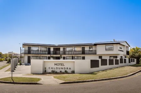 Motel Caloundra Отели в г. Kings Beach
