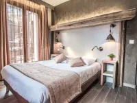 Altis Val Vert Hotels near Chenus Ski Lift