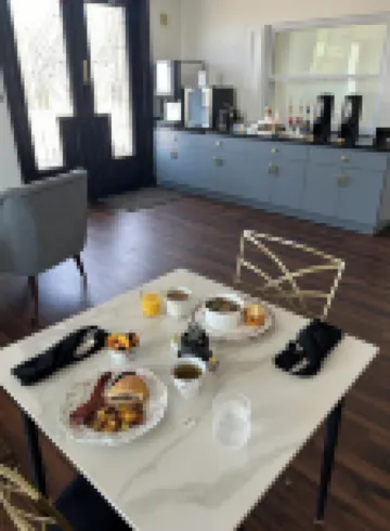 Rhapsody in View Boutique Hotel