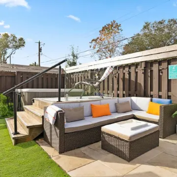 Pool Hottub 5 Miles Clearwater Irb Pet Friendly