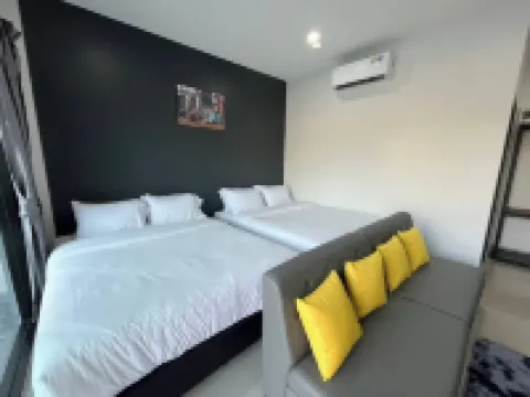 Hillside Premium Hotel