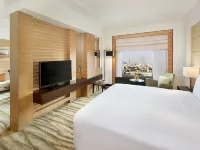 DoubleTree by Hilton Riyadh - Al Muroj Business Gate Hotels near Riyadh Park