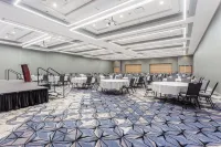 Holiday Inn & Suites CEDAR FALLS-WATERLOO EVENT CTR by IHG