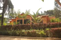 Saltek Forest Cottages Hotels in Bujenje