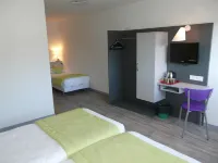 Hôtel de la Baie de Paimpol Hotels in Plehedel