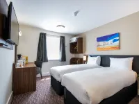 Talardy, St Asaph by Marston’s Inns Hotels near St Asaph's Cathedral