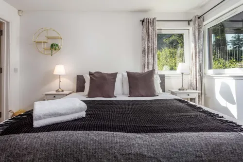 Walker Suite No82 - Donnini Apartments Hotels in Kilmarnock