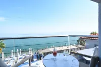 Emily's Luxury Suites - Ocean View