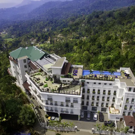The Panoramic Getaway
