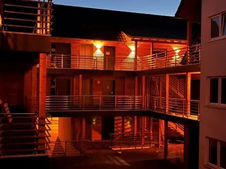 Art Apart Stuttgart Отели рядом с достопримечательностью «Schöne Aussicht»