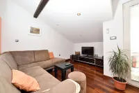 Beautiful Sea View Apartment