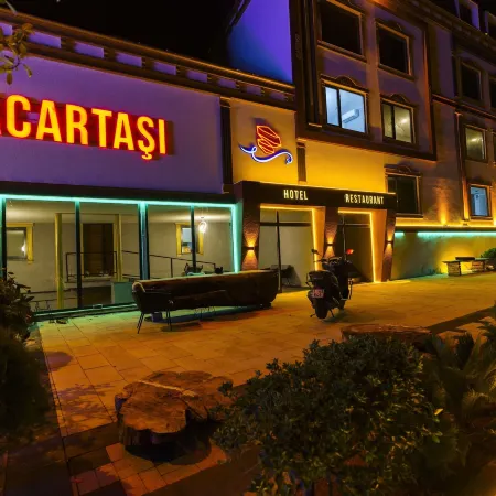 MacarTaşı Hotel