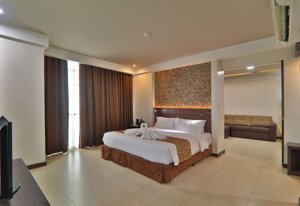 Kew Hotel - Tagbilaran Over view