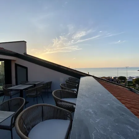 Salemare Rooms & Suites