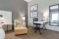 Best Western Plus Two Rivers Hotel  Suites - Pet Friendly