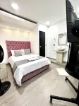 Orbe Hotel - parkir
