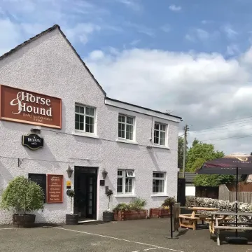 Horse and Hound Country Inn