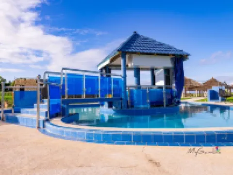 Seaview - Sleeps 3 - Access to Beach - Bakau Hotels in Bakau