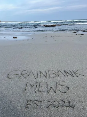 Grainbank Mews