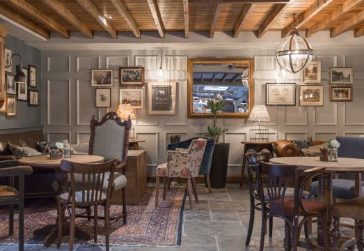 The Bridge Hotel Chertsey Hotel Overview