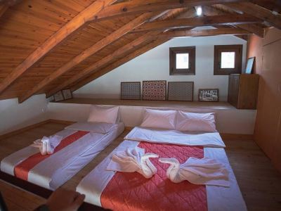 Foula House in Magnisia