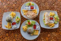กาเบห์ จาติการ์เด้น - วิลล่าและร้านอาหาร