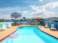 Holiday Lodge Hotels in Wenatchee