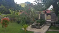 Nalini Resort Hotel dekat Menara Suar Gili Selang