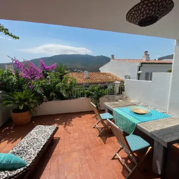 Designer house with parking and panoramic views